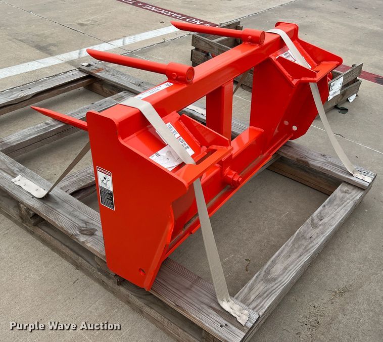 image for item MQ9891 Kubota M1804  bale spear