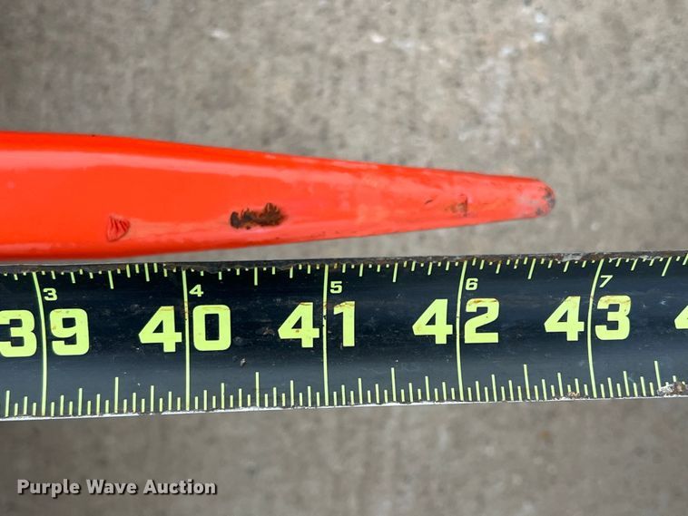 image for item MQ9891 Kubota M1804  bale spear