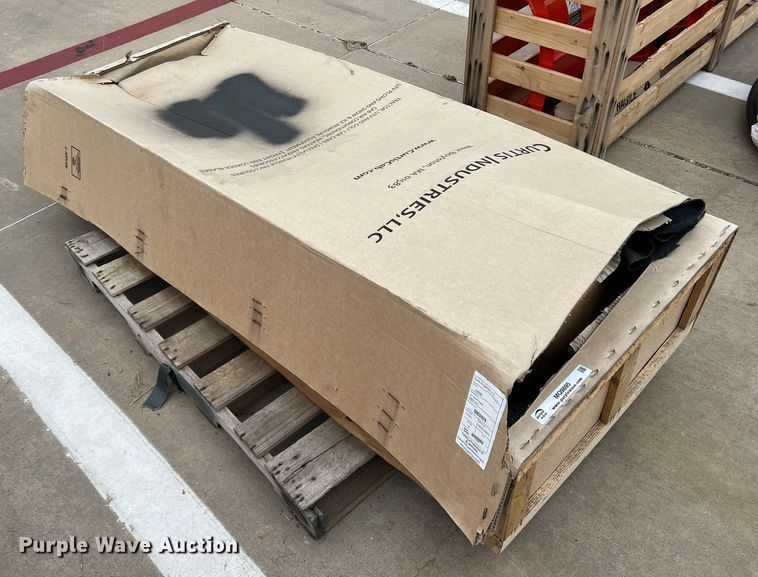 image for item MQ9895 Curtis V5008  72"W snow plow