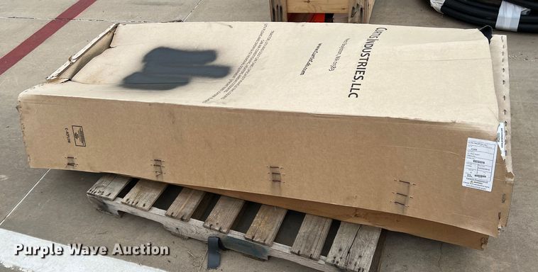 image for item MQ9895 Curtis V5008  72"W snow plow