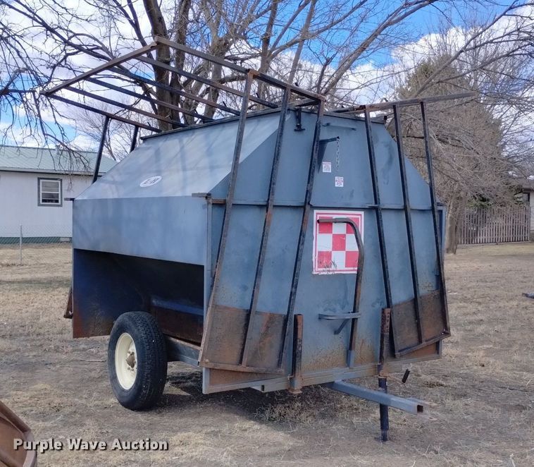 image for item MR9777 L-H  creep feeder