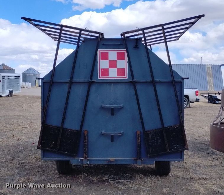 image for item MR9777 L-H  creep feeder