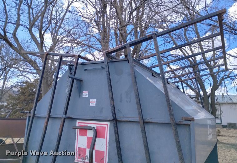 image for item MR9777 L-H  creep feeder