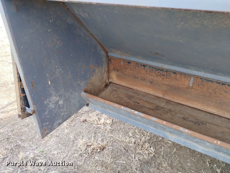 image for item MR9777 L-H  creep feeder