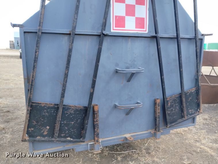 image for item MR9777 L-H  creep feeder