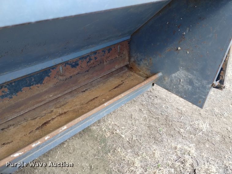 image for item MR9777 L-H  creep feeder