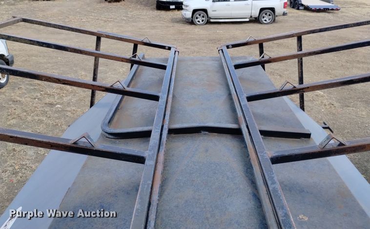 image for item MR9777 L-H  creep feeder