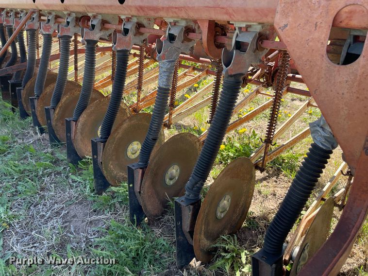 image for item MS9563 International Harvester  grain drill