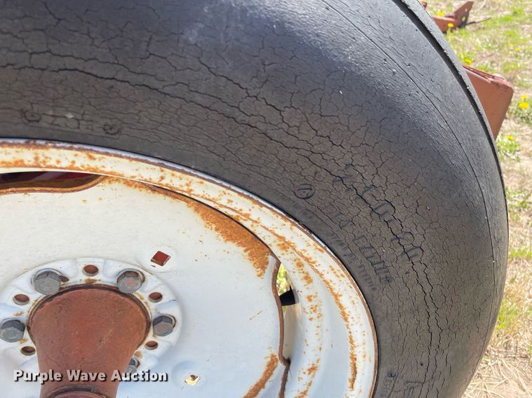 image for item MS9563 International Harvester  grain drill