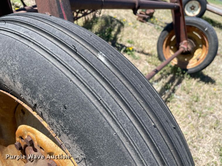 image for item MS9564 New Holland 55  hay rake