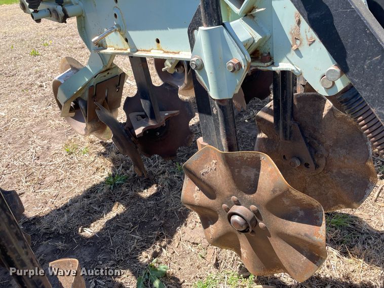 image for item MS9566 Orthman 1TRIPR  strip-till