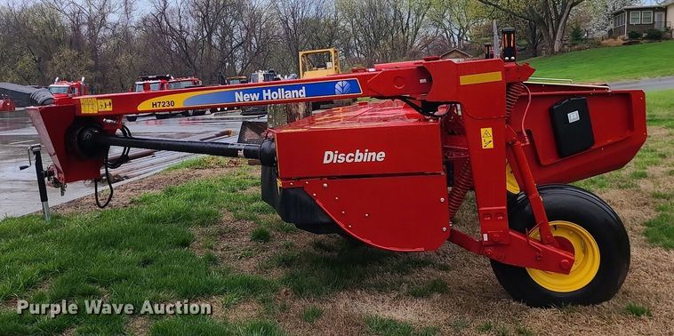 image for item MX9628 2016 New Holland H7230  disc mower