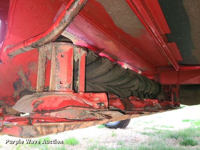 image for item MX9628 2016 New Holland H7230  disc mower