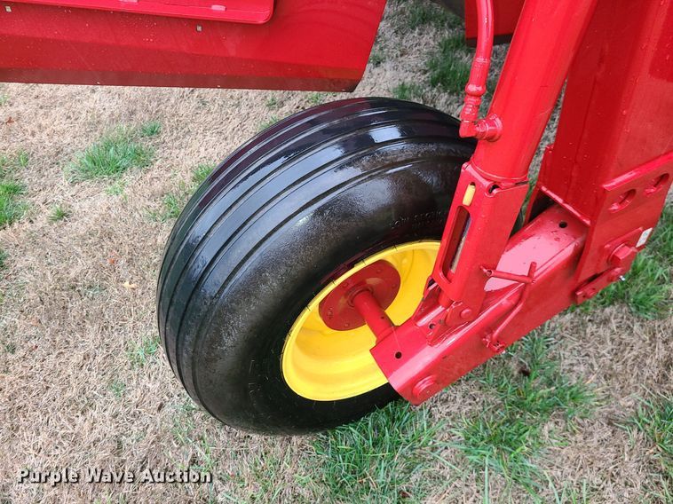 image for item MX9628 2016 New Holland H7230  disc mower