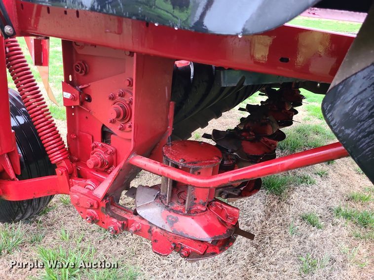 image for item MX9628 2016 New Holland H7230  disc mower