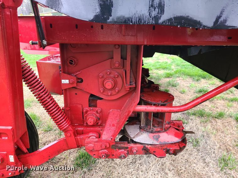 image for item MX9628 2016 New Holland H7230  disc mower