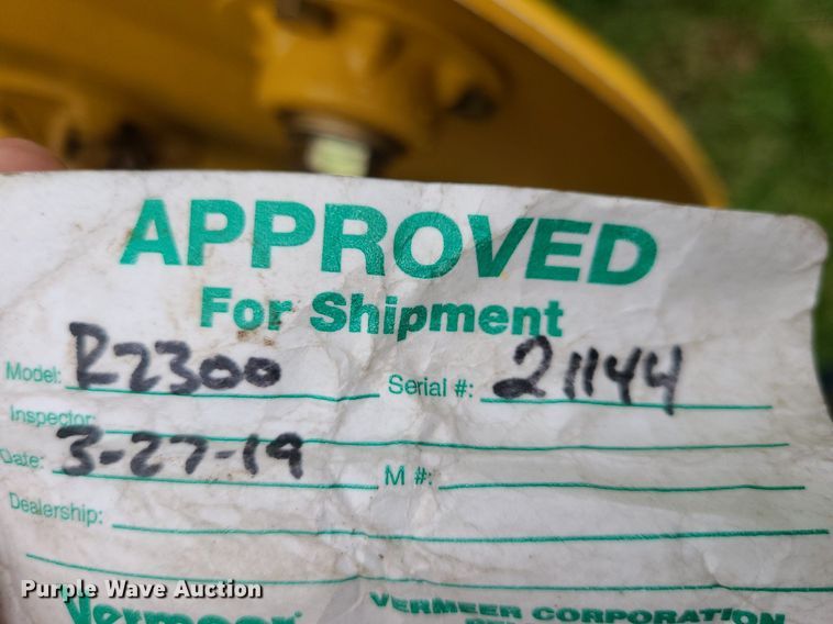 image for item MX9629 2019 Vermeer R2300  hay rake