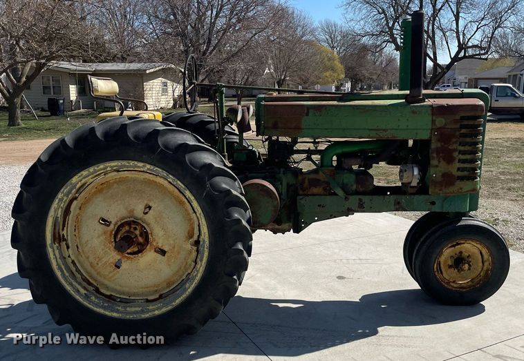 image for item MY9147 1947 John Deere GM  tractor