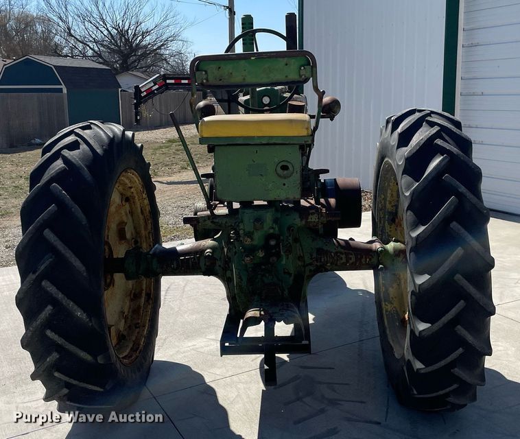 image for item MY9147 1947 John Deere GM  tractor