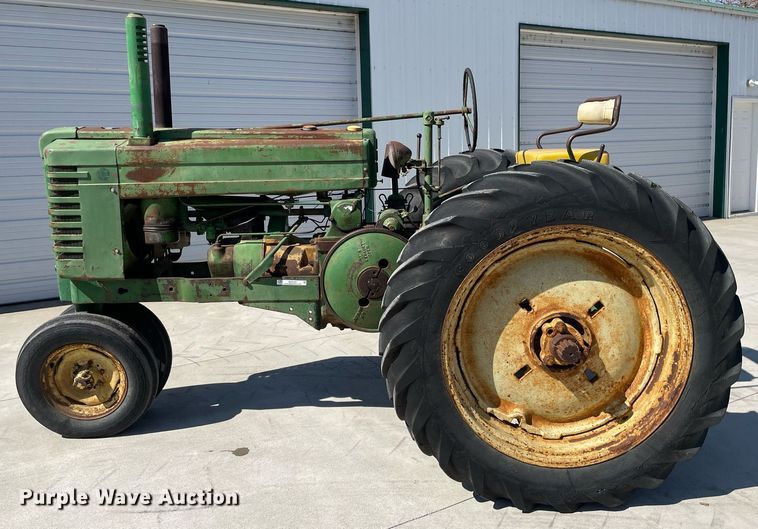 image for item MY9147 1947 John Deere GM  tractor