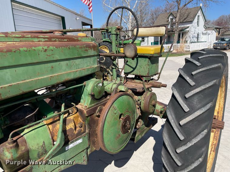 image for item MY9147 1947 John Deere GM  tractor