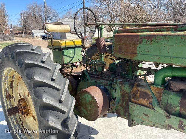 image for item MY9147 1947 John Deere GM  tractor