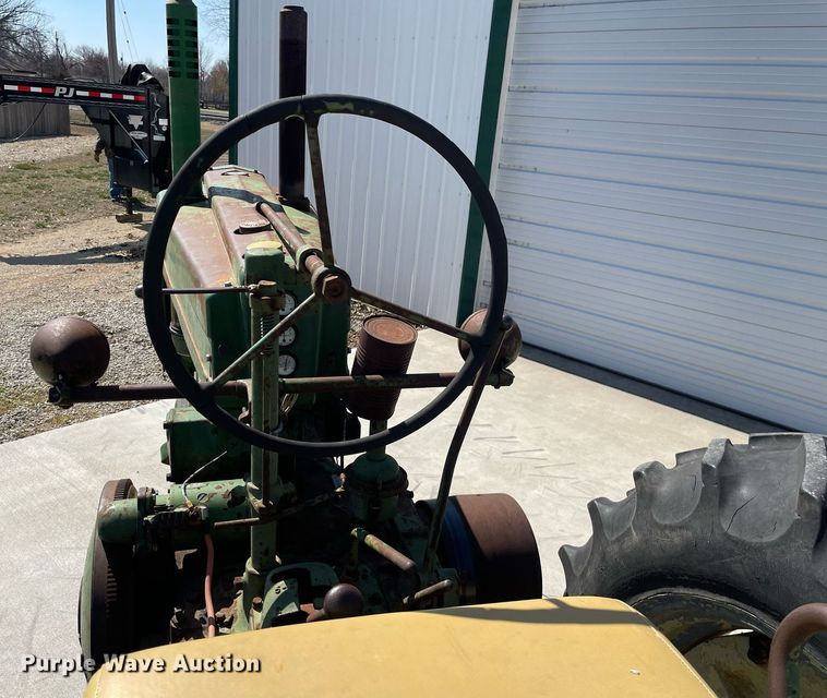 image for item MY9147 1947 John Deere GM  tractor