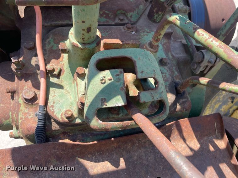 image for item MY9147 1947 John Deere GM  tractor