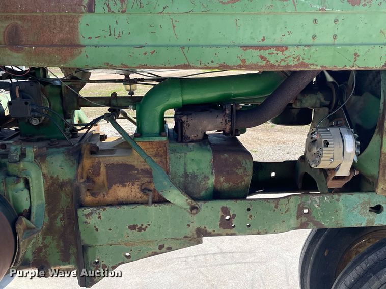 image for item MY9147 1947 John Deere GM  tractor