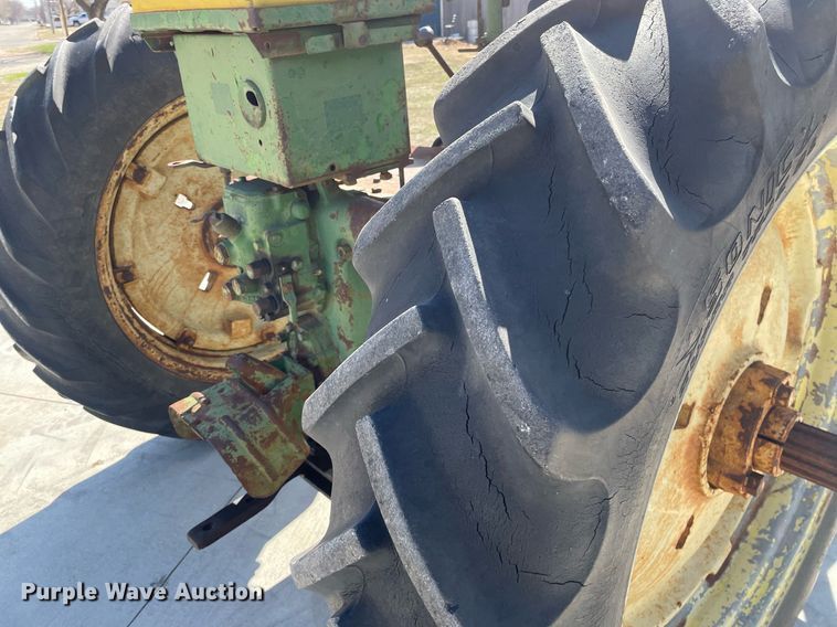 image for item MY9147 1947 John Deere GM  tractor