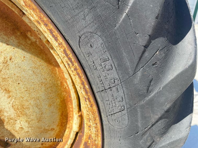 image for item MY9147 1947 John Deere GM  tractor