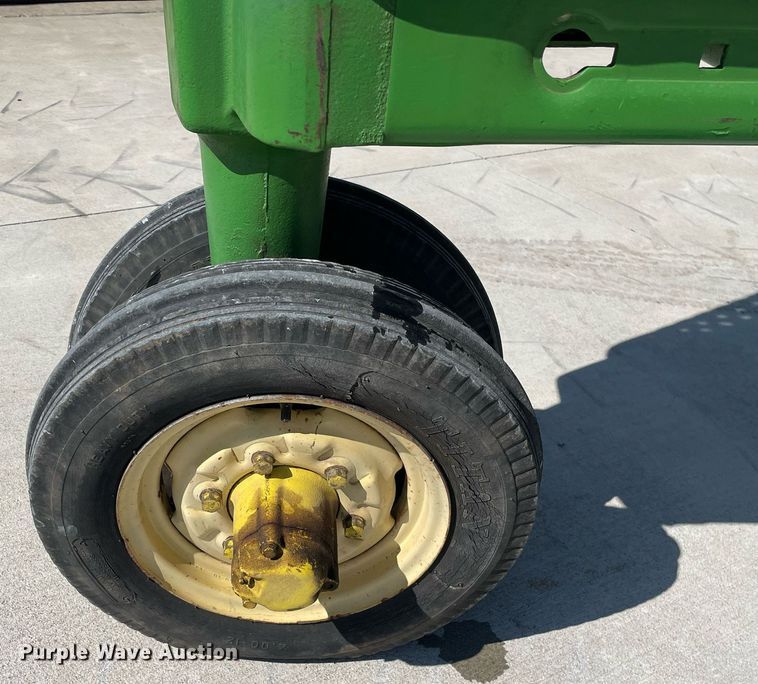 image for item MY9148 1952 John Deere A  tractor