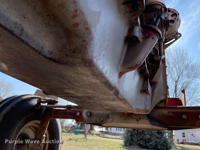 image for item MY9223 Massey Ferguson 1130  tractor