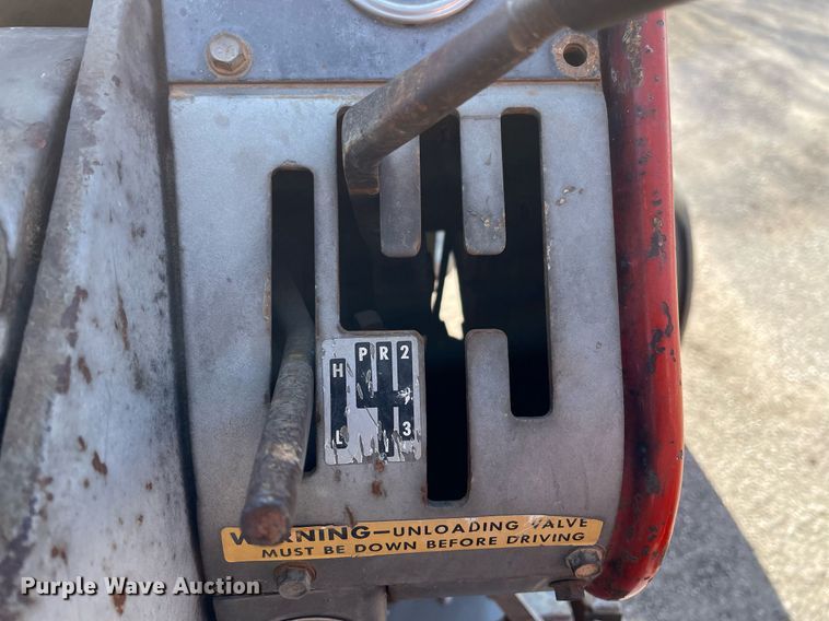 image for item MY9223 Massey Ferguson 1130  tractor