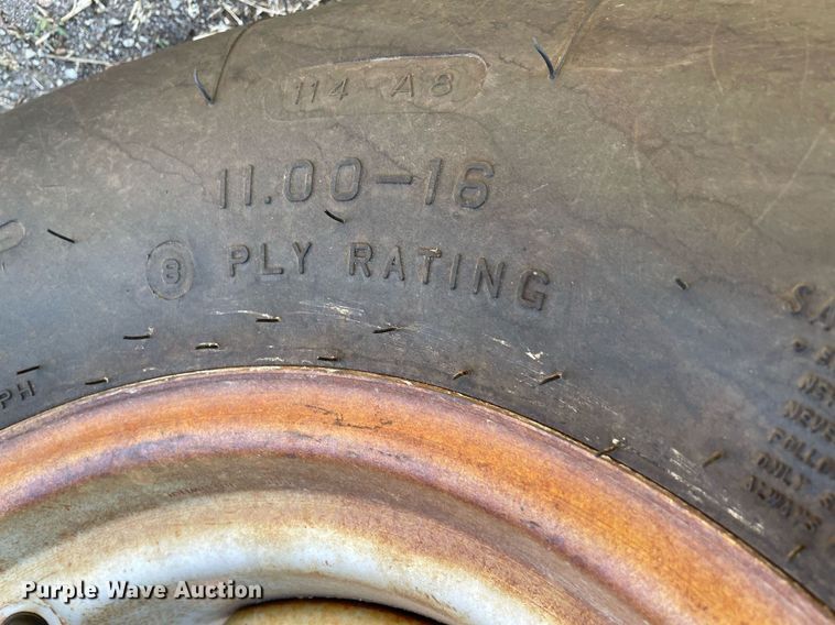 image for item MY9223 Massey Ferguson 1130  tractor