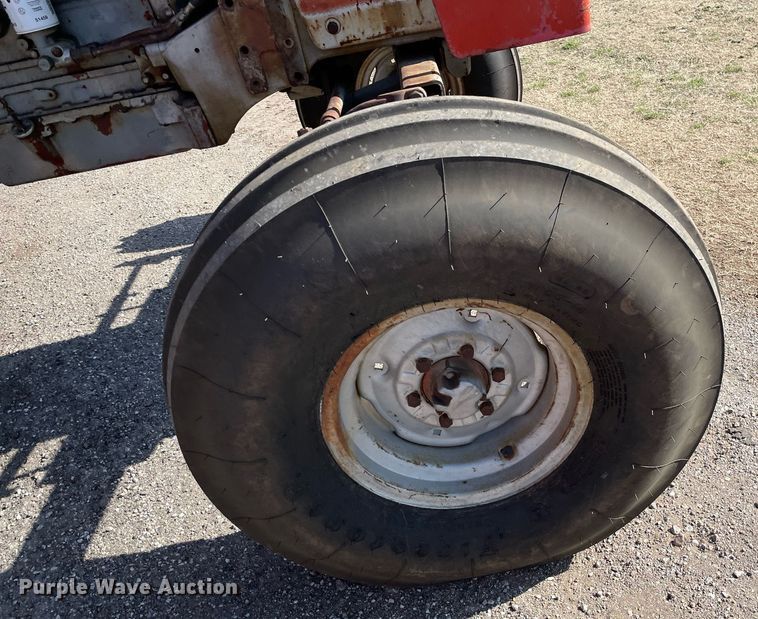 image for item MY9223 Massey Ferguson 1130  tractor