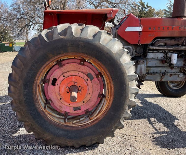 image for item MY9223 Massey Ferguson 1130  tractor
