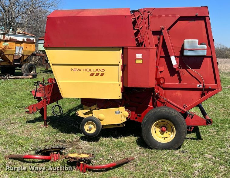 image for item MY9616 1988 New Holland 855  round baler