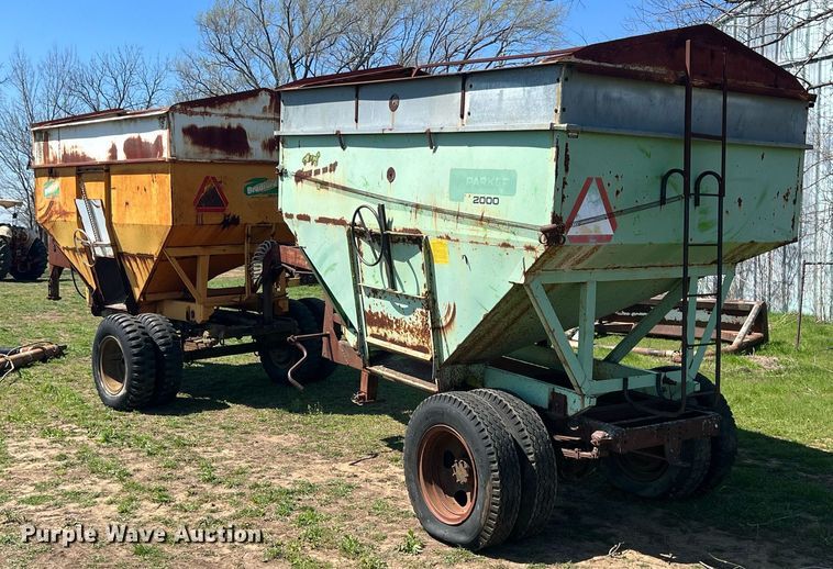 image for item MY9621 (2) gravity wagons