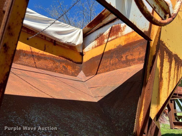 image for item MY9621 (2) gravity wagons