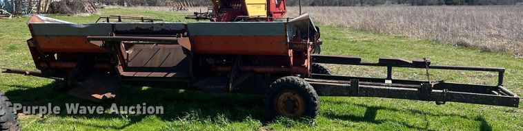 image for item MY9623 Allis Chalmers  corn head