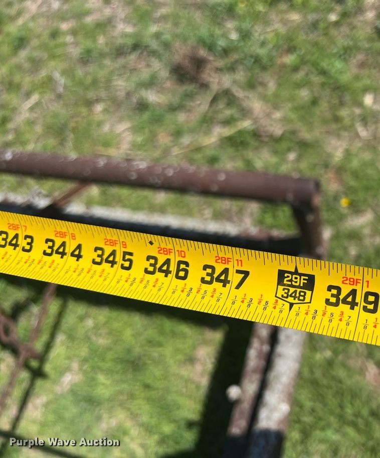 image for item MY9623 Allis Chalmers  corn head