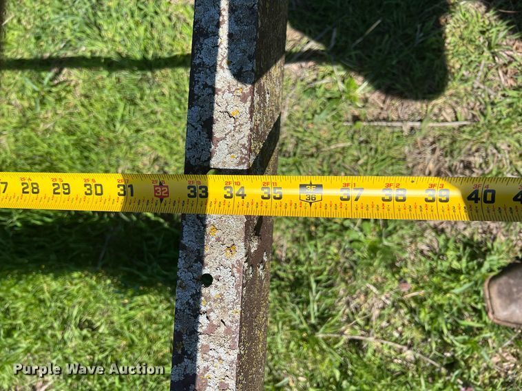 image for item MY9623 Allis Chalmers  corn head