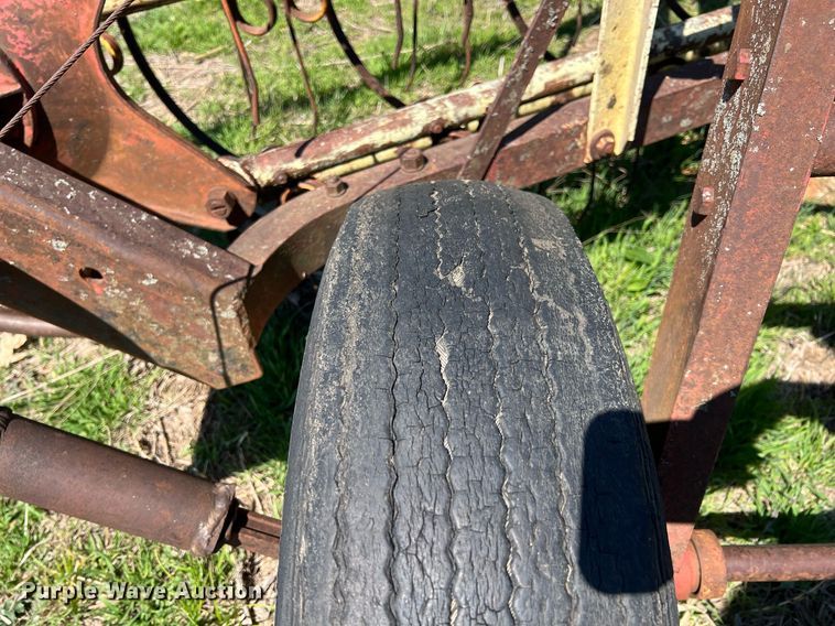 image for item MY9624 (2) New Holland 55 hay rakes