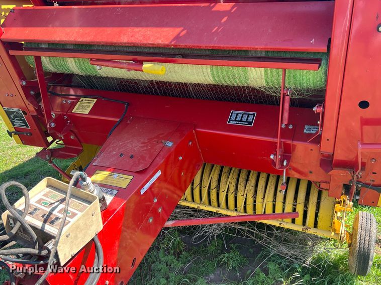 image for item MY9625 1989 New Holland 855  round baler