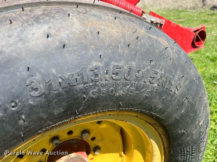 image for item MY9625 1989 New Holland 855  round baler