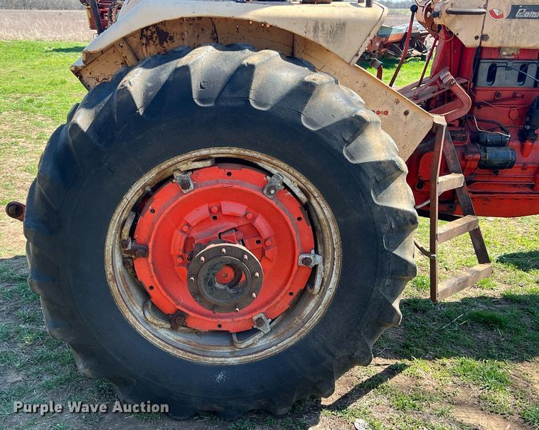 image for item MY9630 Case 941 Comfort King  tractor