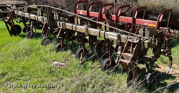 image for item MY9632 Row crop cultivator