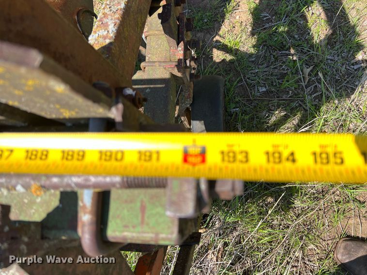 image for item MY9632 Row crop cultivator