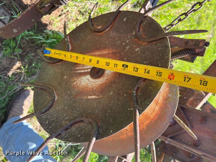 image for item MY9632 Row crop cultivator